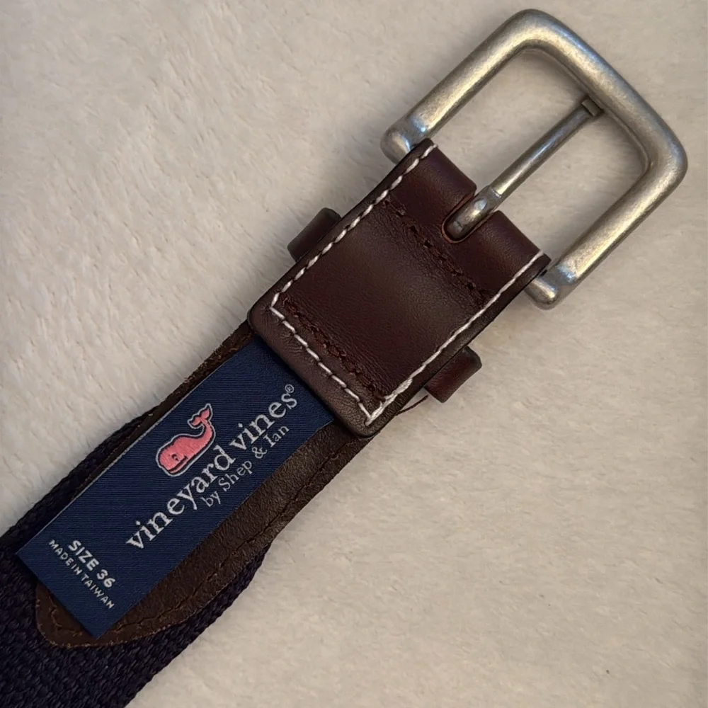 {VV} Vineyard Vines | Football Micro Whale Print Canvas Club Belt (36) - Picture 11 of 16